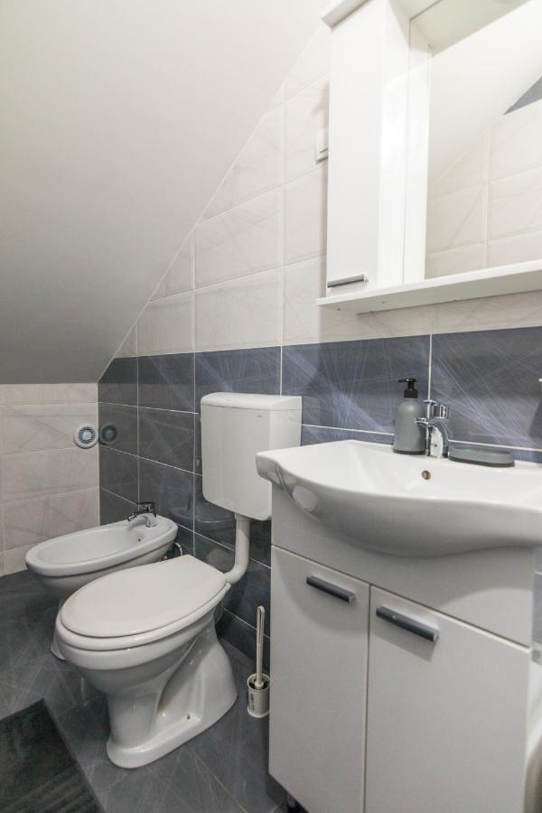 Apartment Bb บายินา บาชตา ภายนอก รูปภาพ